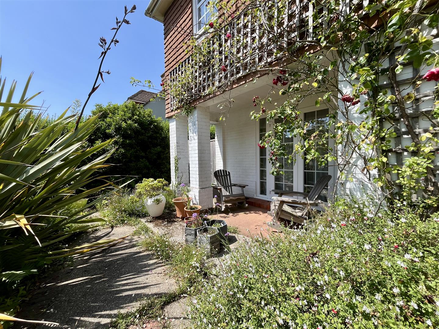 Pett Road, Pett